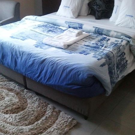 クラウンエッジ ホテル イケジャ 部屋 写真